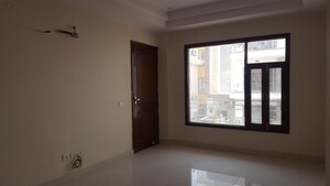 Room in 2 BHK Builder Floor at Signature Global City, Sector 37d – for Sale