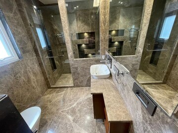 Kitchen in 4 BHK Apartment at DLF Square, Sector 25 – for Rent