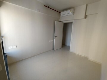 Room in 2 BHK Apartment at Rustomjee Urbania Azziano, Majiwada – for Sale
