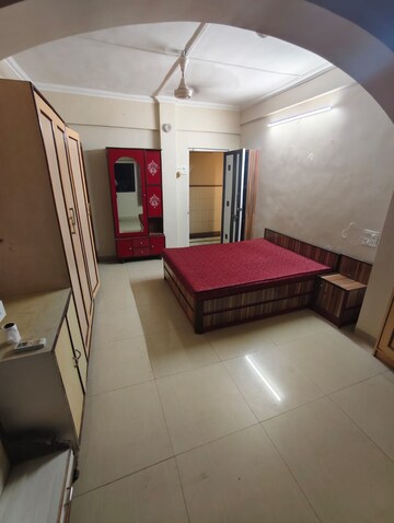 Room in 2 BHK Apartment at Vashi Sector 17 – for Rent