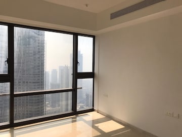 Room in 2 BHK Apartment at Lodha Parkside, Worli – for Rent
