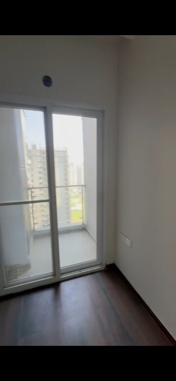Room in 3 BHK Apartment at T Homes Phase 1, Siddharth Vihar – for Rent