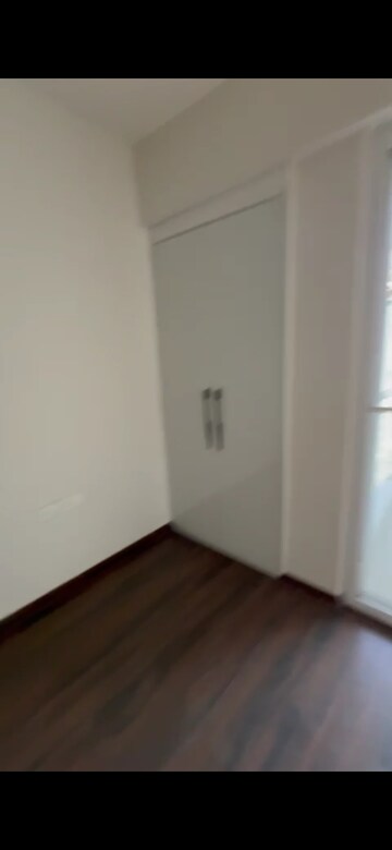 Room in 3 BHK Apartment at T Homes Phase 1, Siddharth Vihar – for Rent