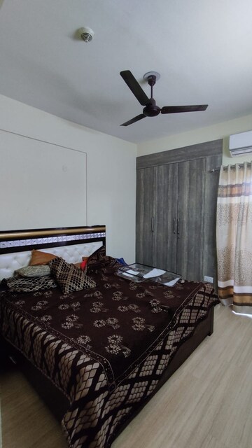 Bedroom in 3 BHK Apartment at Moti Nagar – for Rent