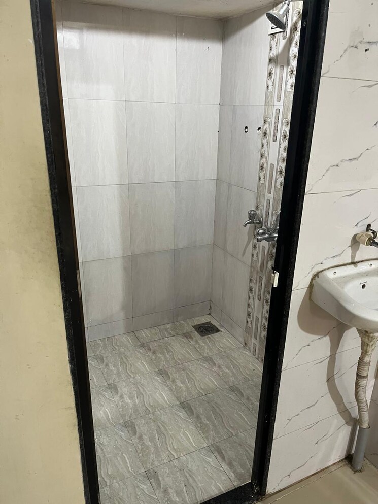 Bathroom, laxmi-residency 1 Bedroom 580 Sq.Ft. Apartment In Dawale Thane 8408075