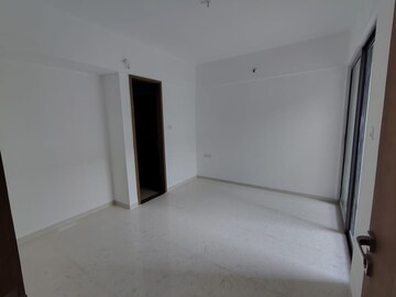 Room in 2 BHK Apartment at Majestique Signature Towers, Balewadi – for Rent