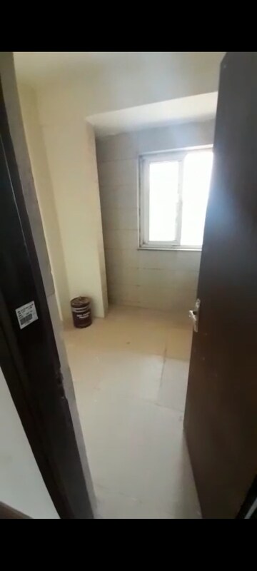 Building Lobby in 3.5 BHK Apartment at BPTP Discovery Park, Sector 80 – for Sale