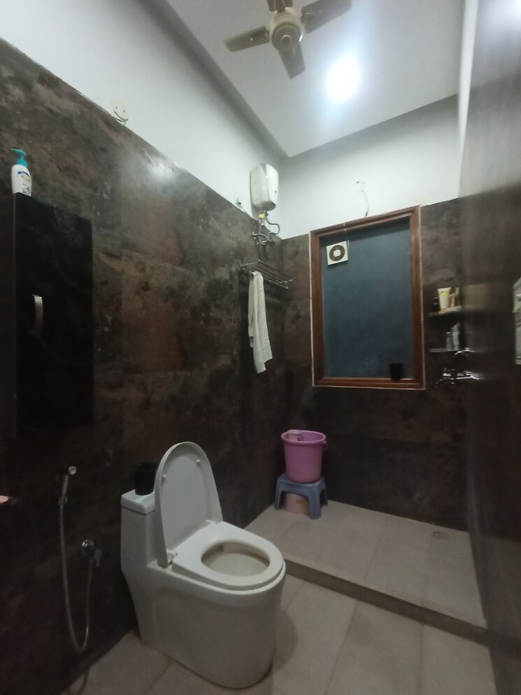 Bathroom, sector 16 3 Bedroom 2000 Sq.Ft. Independent House In Sector 16 Panchkula 8408059