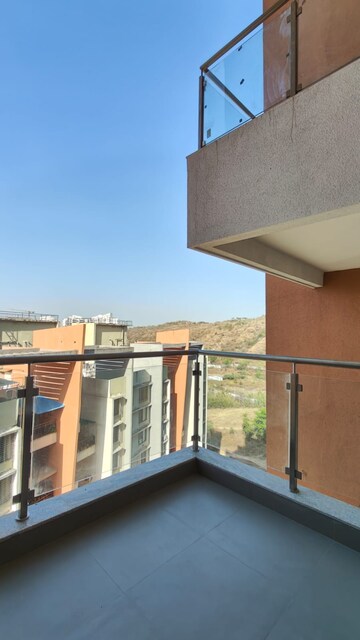 Swimming Pool in 3 BHK Apartment at Pride Platinum, Baner – for Rent