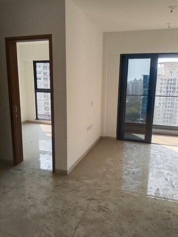 2 BHK Apartment For Rent in Lodha Vista, Lower Parel