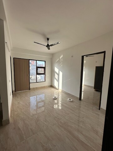 Living Room in 1 BHK Builder Floor at Wazirabad – for Rent