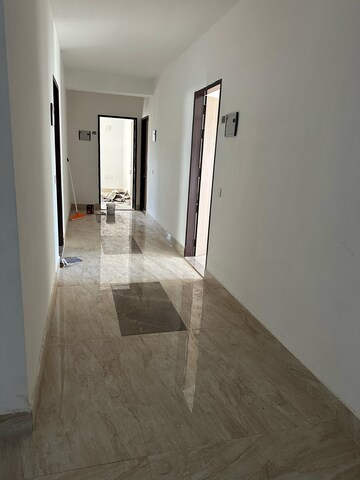 Building Lobby in 1 BHK Builder Floor at Wazirabad – for Rent