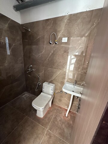 Bathroom in 1 BHK Builder Floor at Wazirabad – for Rent