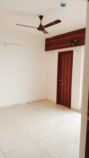 Room in 3.5 BHK Apartment at Levana Celebrity Meadows, Bagiamau – for Sale