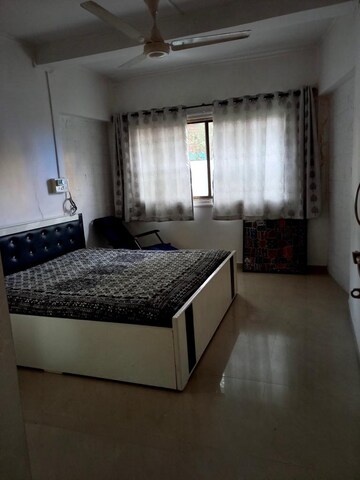 Bedroom in 2 BHK Apartment at Zee Tulsi, Vile Parle West – for Rent