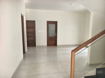 Room in 4 BHK Villa at Vazhayila – for Sale