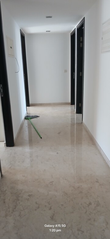 Furnished Amenities in 3.5 BHK Apartment at Hiranandani Glen Dale, Powai – for Sale