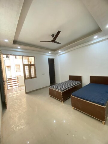 Room in  Pg at Sector 34 – for Rent