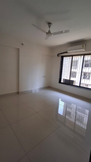 Room in 1 BHK Apartment at The Central, Chembur – for Rent