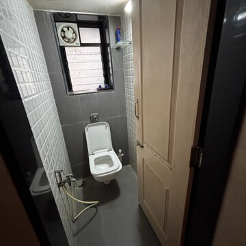 Bathroom in 1.5 BHK Apartment at Pushpa Milan, Siddharth Nagar – for Rent
