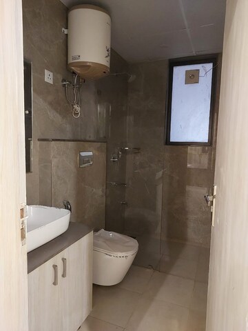 Bathroom in 1 BHK Builder Floor at Sector 42 – for Rent