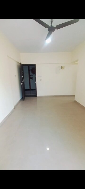 Room in 1 BHK Apartment at Sindhi Society, Chembur – for Rent