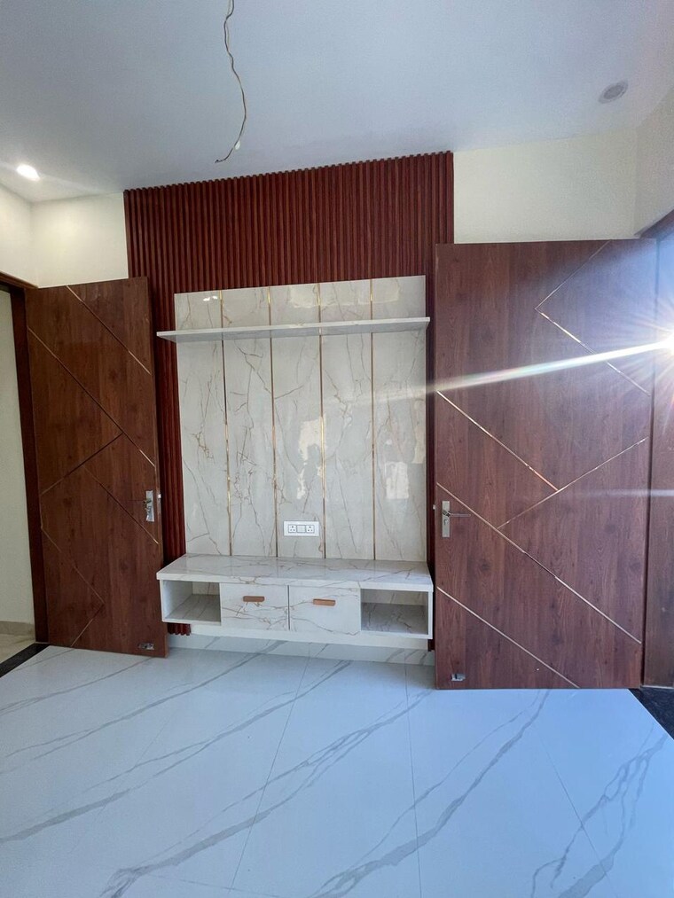 Bathroom, aman vihar 3 Bedroom 130 Sq.Yd. Independent House In Aman Vihar Dehradun 8408456