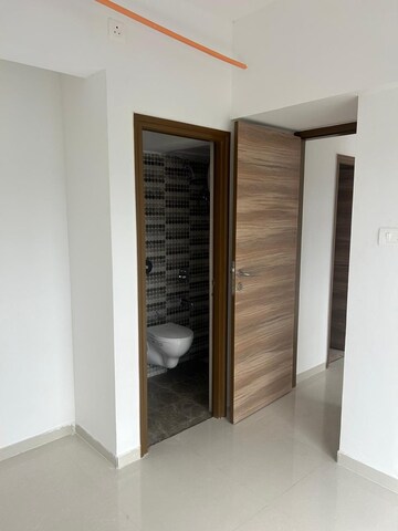 Building Lobby in 1 BHK Apartment at Marathon Neo Homes New Phase, Bhandup West – for Rent