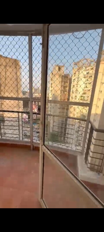 Master Plan in 3 BHK Apartment at Gomti Nagar – for Rent