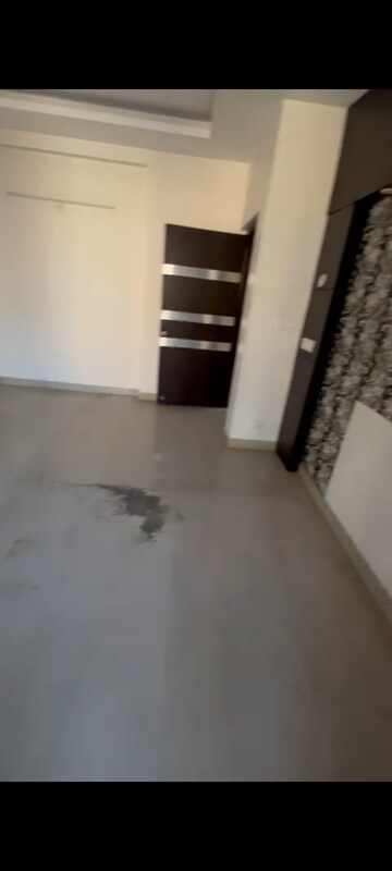 Staircase in 3 BHK Apartment at Omaxe Heights Gomti Nagar, Gomti Nagar – for Rent
