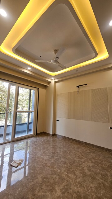 Balcony in 4 BHK Builder Floor at Ardee City, Sector 52 – for Sale