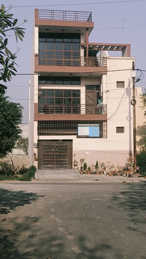 5 BHK Independent House – Exterior View View at Mayur Vihar - for Sale