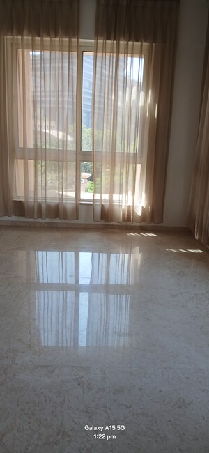 Room in 4 BHK Apartment at Hiranandani Adalia A, Powai – for Sale