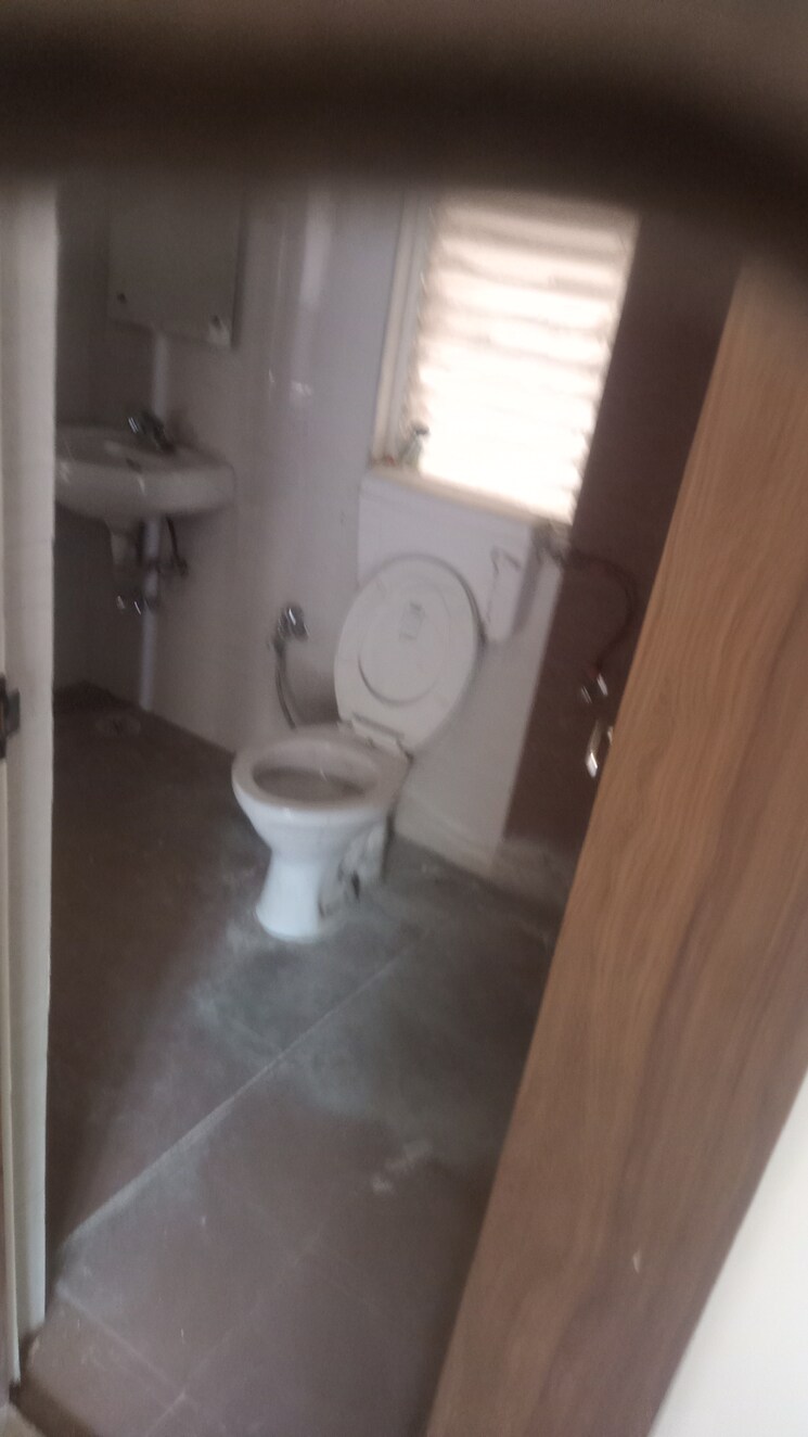 Bathroom, upavp-bhagirathi-enclave 3 Bedroom 1510 Sq.Ft. Apartment In Raebareli Road Lucknow 8408585