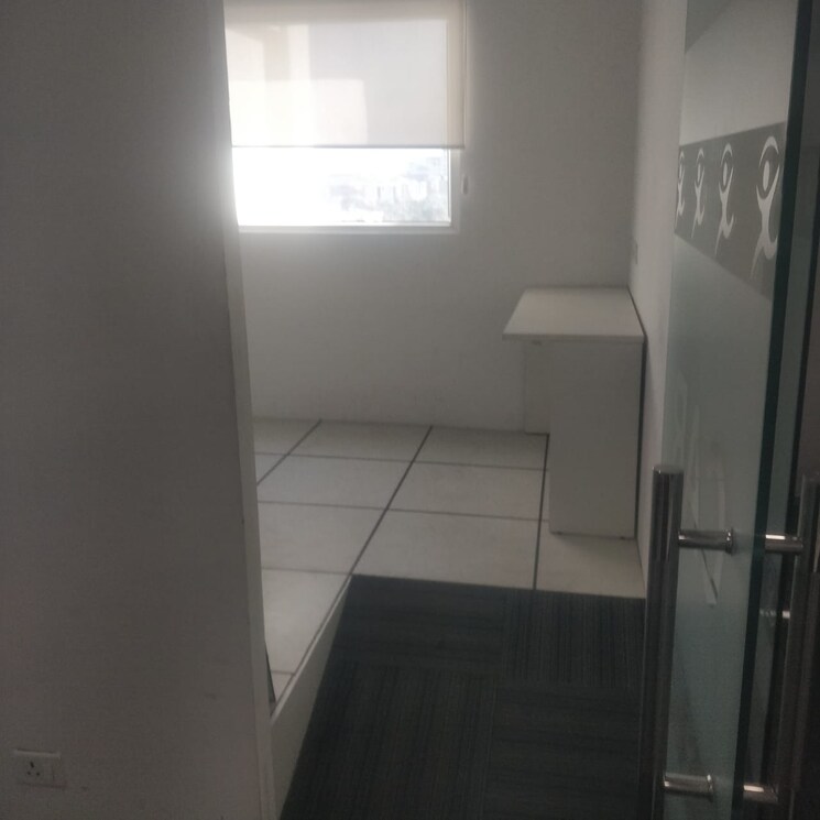 Floor Plan, okaya-center Commercial Office Space 1900 Sq.Ft. In Sector 62 Noida 8408587