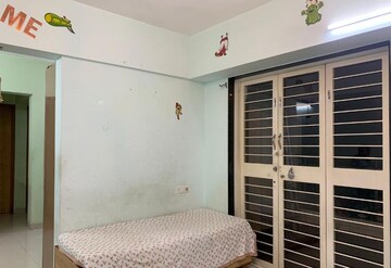 Room in 2 BHK Apartment at Landmark Primrose, Balewadi – for Rent
