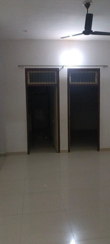 Room in 3 BHK Independent House at Bakhshi Ka Talab – for Rent