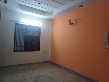Room in 2.5 BHK Builder Floor at Paschim Vihar – for Rent
