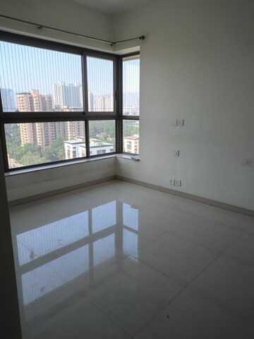 2 BHK Apartment For Rent in Kalpataru Paramount, Kapur Bawdi