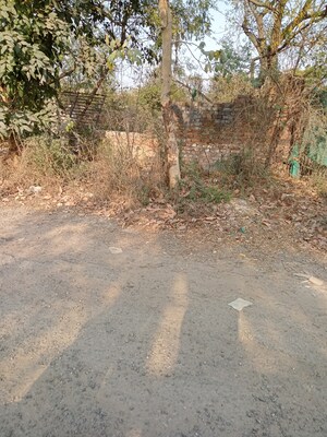  Plot For Sale in Sainik Farm