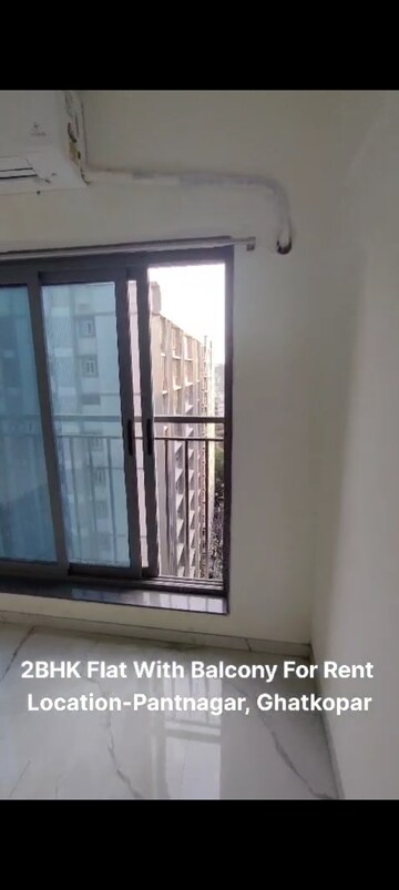 Room in 2 BHK Apartment at Ghatkopar East – for Rent