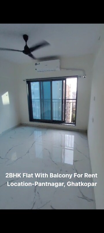 Room in 2 BHK Apartment at Ghatkopar East – for Rent