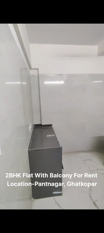 Furnished Amenities in 2 BHK Apartment at Ghatkopar East – for Rent