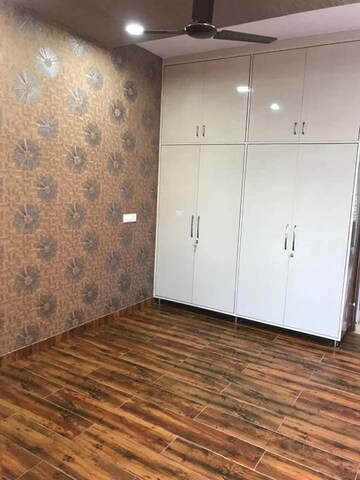 Room in 2 BHK Builder Floor at Shaheed Bhagat Singh Nagar – for Rent