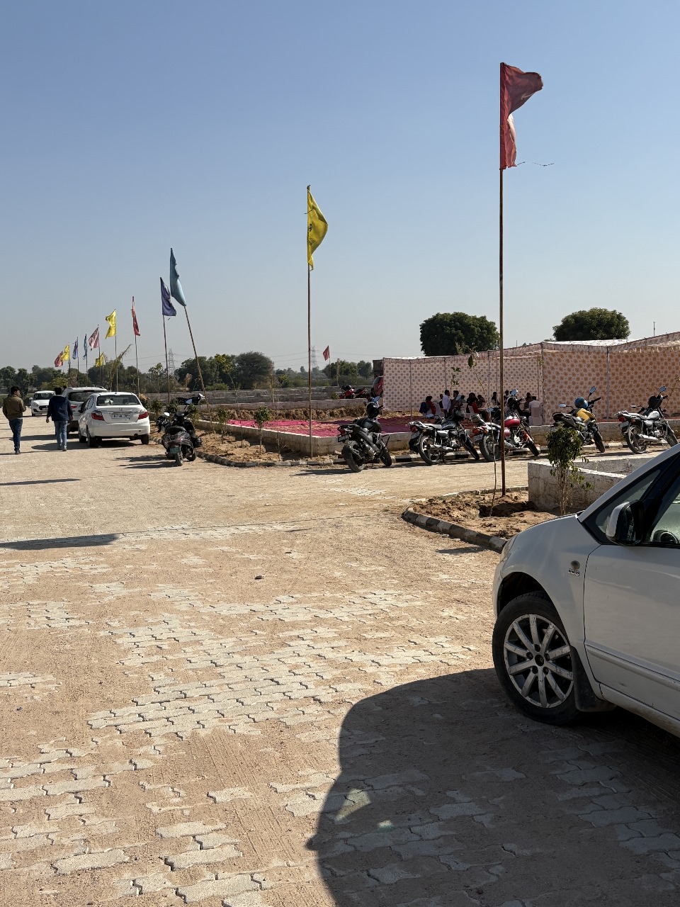 Plot For Sale in Vasundhra Nagar 2