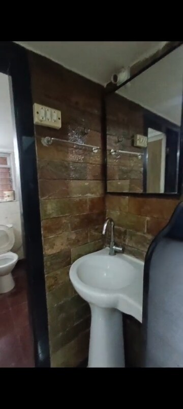Bathroom in 2 BHK Apartment at Diamond Park, Santacruz East – for Rent