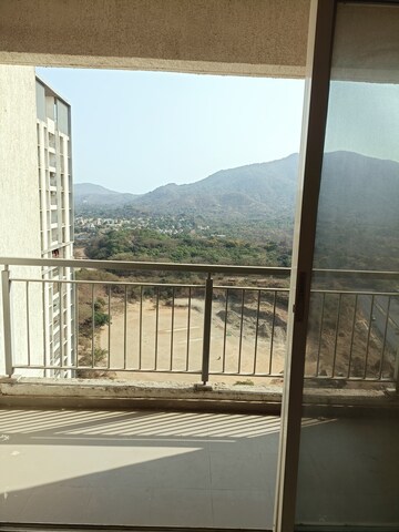 2 BHK Apartment For Sale in Godrej Emerald, Ghodbunder Road