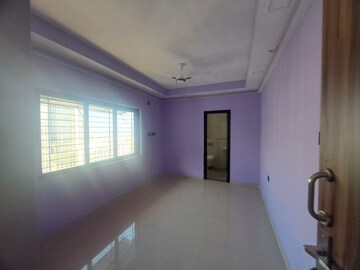 Room in 2 BHK Apartment at Nirmal Lifestyle Zircon, Mulund West – for Rent