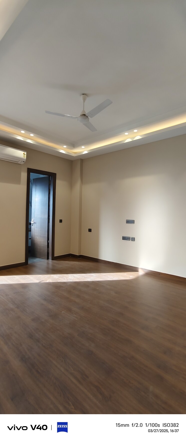 Room, east of kailash 3 Bedroom 1800 Sq.Ft. Builder Floor In East Of Kailash Delhi 8408866