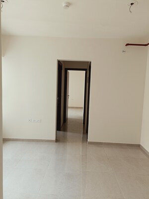 Room in 2 BHK Apartment at Piramal Vaikunth, Balkum Pada – for Sale
